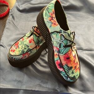 TUK CREEPERS Tropical Platform Creepers Women's Shoes